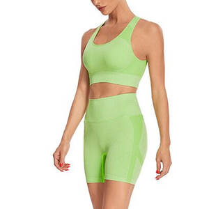 Ensemble de sport athleisure sans coutures pour femme : Legging taille haute et brassière de sport courte, tenue d'entraînement active extensible - Product Image 4