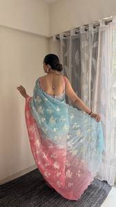 Sari en soie croquante bicolore avec broderies complexes et chemisier en soie bicolore assorti pour les fêtes de mariage - Product Image 6