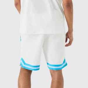 Ensemble T-shirt et short en coton blanc pour homme avec logo OM bleu – Tenue décontractée d'été respirante en maille à col ras du cou - Product Image 4
