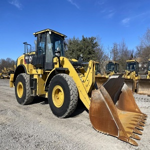 Chargeuse compacte Cat 428F2 avec système de rétrocaveuse avancé, chargeuse avant et arrière, machine de 10 tonnes, pompe hydraulique durable, boîte de vitesses haute efficacité - Product Image 2