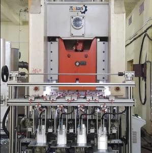 Máquina automática eléctrica para la producción de contenedores de aluminio con capacidad de 50 piezas/min - Product Image 2