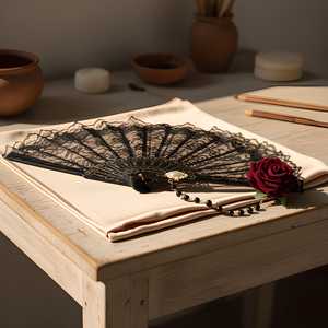 Elegante Abanico Plegable de Madera Pintado a Mano, Diseño Moderno de Aspecto Natural, Compacto y Fácil de Transportar, Decorativo para Bodas, Refrescante - Product Image 3