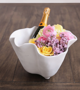 Seau à glace et vase à fleurs en métal blanc thermolaqué, à bords ondulés, pour centres de table événementiels - Vente en gros usine - Product Image 4