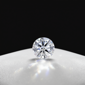 Diamant rond de 7,01 carats certifié IGI, VS1, diamant cultivé en laboratoire - Product Image 3