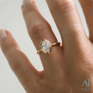 Anillo de Compromiso de Moissanita con Corte Ovalado, Engaste de Bisel, Banda Solitaria en Oro Rosa de 14K, Certificado IGI para Mujer - Product Image 2