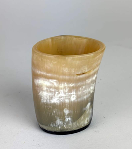 Verre à shot en corne de buffle naturelle, artisanal, avec agate, style OX/Buffalo Love, pour bière - Product Image 3