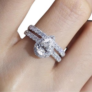 Anillo de Diamantes Clásico de Plata 925 de Excelente Calidad para Anillo de Compromiso, Regalo y Ocasiones Románticas, Disponible para Exportación - Product Image 3