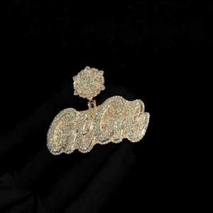 Colgante personalizado de plata 925 con letras estilo hip hop, colgante con nombre personalizado con incrustaciones de moissanita, colgante con inicial y logotipo para hombre - Product Image 4