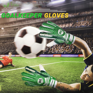 Guantes de Portero de Fútbol Elásticos de Látex Alemán con Diseño Personalizado Blanco y Verde, Corte Negativo, con Látex Alemán de 4 mm con Relieve - Product Image 4