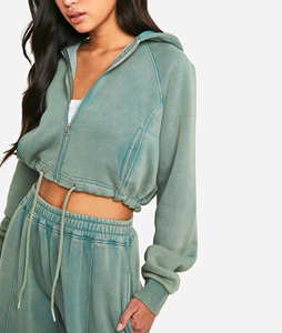 Nueva llegada: Sudadera corta con capucha para mujer, de forro polar, con cremallera frontal, logotipo bordado, estilo casual para otoño y precios bajos - Product Image 3