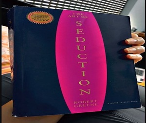L'art de la séduction, livre broché de Robert Greene, best-seller, livre de psychologie et d'influence, livre sur le comportement humain - Product Image 4