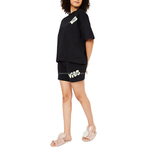 Conjunto de 2 Piezas para Mujer, Top Corto Negro con Estampado de Dibujos Animados, Pantalones Cortos a Juego, Estilo Holgado Informal para Verano - Product Image 6