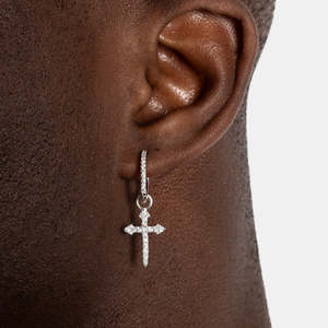 Pendientes de Aro Colgantes con Cruz Iced Out |   Pendientes colgantes con cruz chapados en oro blanco para hombres y mujeres |   Joyería de Lujo Estilo Hip Hop - Product Image 2
