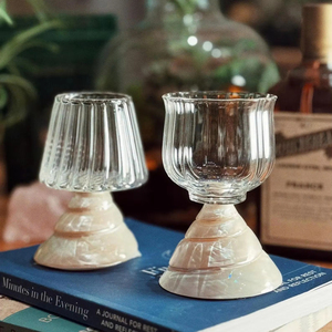 Copas de Cóctel Ecológicas Talladas en Concha de Caracol para Decoración Costera, Copas de Vino de Concha Marina para Fiestas y Celebraciones - Product Image 1