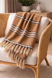 Textiles para el Hogar: Nuevos Caminos de Mesa de Lino Blanco y Verde con Borlas Tejidas a Mano para Fiestas y Cenas - Product Image 3