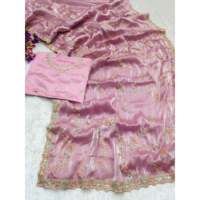 Sari de mariage élégant avec broderie multi-couches, travail de codage et de paillettes