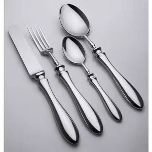 Ensemble de couverts contemporains en métal, cuillère, fourchette et couteau en acier inoxydable, ensemble de couverts élégants et durables pour la cuisine et la table - Product Image 2