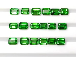Tsavorita Verde, Corte Esmeralda, Facetada, Calibrada, Precio al por Mayor por Quilate, Gema Suelta - Product Image 1