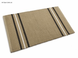 Tapis de sol en jute rayé fait main, antidérapant, écologique, design moderne pour la maison et l'extérieur - Product Image 1