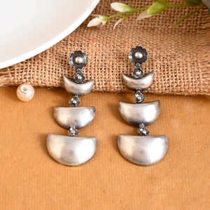 Boucles d'oreilles pendantes tendance pour femmes Meera Jaipur - Product Image 2