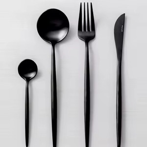 Elegante juego de cubiertos de metal, cuchara y tenedor, diseño moderno de acero inoxidable para servicio de buffet en restaurantes y hostelería. - Product Image 1