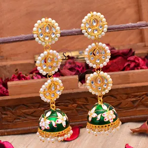 Venta al por mayor tradicional indio largo esmalte Meenakari Jhumka pendientes, Kundan trabajo Jhumka con perla Punjabi joyería