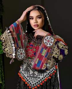 Vestido Kuchi de inspiración vintage, vestido afgano bohemio, raíces culturales étnicas, mangas largas, bordado a mano, gasa, personalizable - Product Image 4