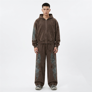 Ensemble streetwear oversize personnalisé en tissu doux, marron vieilli, avec sweat à capuche zippé et pantalon de survêtement évasé, finition délavée à l'acide - Product Image 1