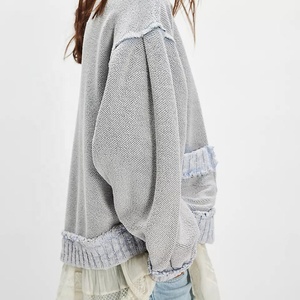 Cardigan en tricot pour femme, style bohème, col en V, manches longues, avec poches et détails en superposition, tricoté à la main – Grande Vente - Product Image 3