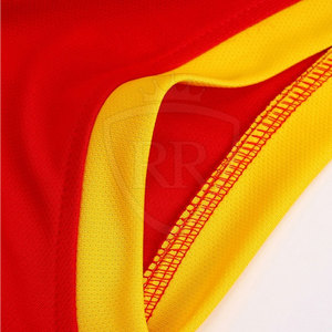 ชุดบาสเก็ตบอลโพลีเอสเตอร์ 100% ระบายอากาศได้ดี - สีและขนาดที่กำหนดเองได้ คุณภาพสูง ผลิตตามสั่ง - Product Image 3