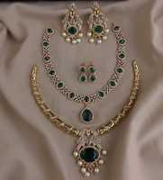 Parures de bijoux CZ de qualité supérieure, offre combo, style minimaliste, parfaites pour les soirées et le bureau, design élégant, s'accordent avec toutes les tenues.