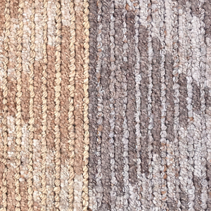 พรมปูพื้น DECORDEC สีเทาอมน้ำตาลแบบทูโทน ทำจากขนสัตว์ เป็นมิตรต่อสิ่งแวดล้อม และกันลื่น  ถักทอด้วยมือ ลายตารางเรขาคณิต - Product Image 3
