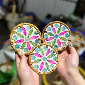 ชุดแผ่นรองแก้วหวายสานธรรมชาติ ขายส่ง พร้อมฝาครอบมุกเปลือกหอยคาปิซ สำหรับฉนวนกันความร้อน - Product Image 5