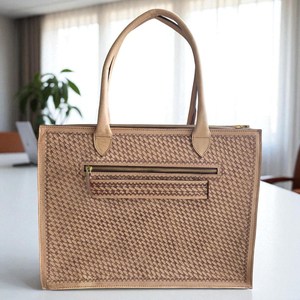 Bolso Tote de Cuero Repujado con Diseño Floral Hecho a Mano para Mujer, Bolso de Hombro de Cuero Genuino Pintado a Mano - Product Image 5