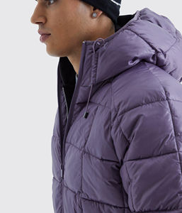 Chaqueta de Invierno Acolchada Personalizada Morada para Hombre, Chaqueta de Nieve de Diseñador Negra de Alta Calidad, Logotipo Bordado, Tejido Exterior Impermeable - Product Image 5