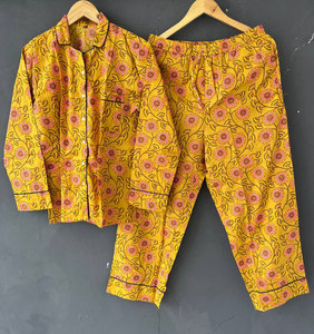 ชุดนอนผ้าฝ้ายพิมพ์ลายอินเทรนด์ ชุดนอนนุ่มสบาย ชุดนอนลำลอง ชุดอยู่บ้าน - Product Image 4