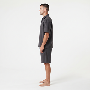 Conjunto de camisa y pantalones cortos de moda para hombre, manga corta, con botones, color gris sólido, conjunto informal a juego para verano, venta al por mayor - Product Image 4