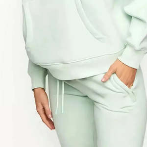 Sudadera con capucha oversize verde menta personalizada para mujer, de manga larga, con bolsillo canguro frontal, estilo casual y holgado - Product Image 6