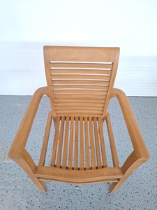 Silla de patio para comedor, de madera de teca para exteriores - Product Image 1