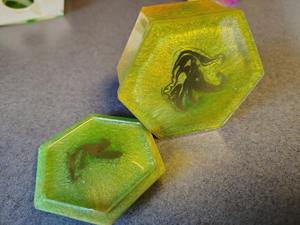 Boîte à bijoux en résine florale artisanale de qualité supérieure, organiseur décoratif pour bibelots, petit conteneur cadeau personnalisé en résine - Product Image 3