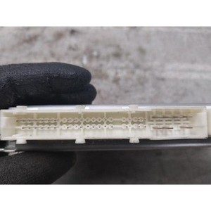 โมดูลควบคุมระบบกันสะเทือนแบบถุงลม S-class มือสอง OEM 2205450732 - Product Image 5