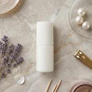 [K-ESSENTIALS] Colle à ongles professionnelle à appliquer au pinceau 3g, fixation rapide, longue tenue pour faux ongles, adhésif liquide pour ongles - Product Image 2