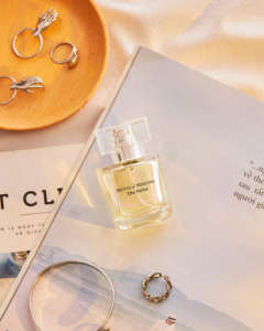 Perfume Floral Femenino en Spray de Larga Duración Vietnam, Eau De Parfum, NOTAS DE MEKONG - The Delta, 30ml, Spray Natural y Saludable - Product Image 3