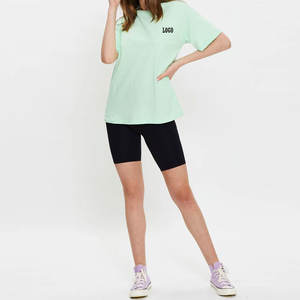 Conjunto de Dos Piezas a la Moda para Mujer, Top y Shorts Elegantes a Juego, Atuendo Casual de Verano, Ligero, Inspirado en las Tendencias, Conjunto Coordinado - Product Image 6