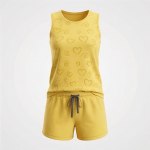 Conjunto de Top Corto sin Mangas y Pantalones Cortos con Estampado de Corazones Amarillos para Mujer, Ropa Casual de Primavera/Verano, Corte Regular, Tejido de Algodón y Spandex, 2 Piezas - Product Image 1