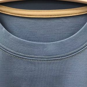 Camiseta Personalizada con Tu Logotipo, Moderna, Suave y Fresca, para Hombre, Azul Liso, Estilo Vintage, Corte Holgado, Cuello Redondo, Informal - Product Image 3