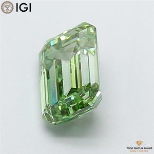 เพชรทรงเอเมอรัลด์ พร้อมใบรับรอง IGI ความสะอาดระดับ VS2 สีเขียวแฟนซีสดใส ผลิตด้วยวิธี CVD น้ำหนัก 5.51 กะรัต เหมาะสำหรับเป็นของขวัญสุดหรู - Product Image 3