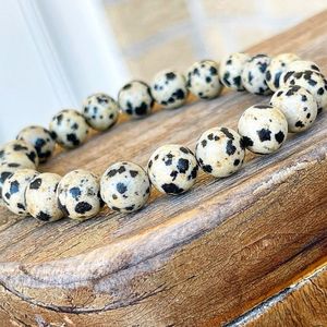 Pulsera de amor de jaspe dálmata natural para mujeres y hombres, pulsera de piedra con cuentas elásticas de energía curativa, lo mejor para regalo - Product Image 1