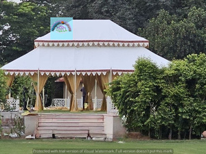 Royal Luxury <b>Tent</b> - Product Image 2