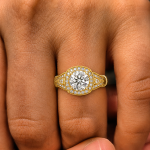 Anillos de compromiso y boda vintage de oro macizo de 14K con diamante de laboratorio con halo de vástago dividido, certificado IGI y borde Milgrain chapado en rodio - Product Image 2